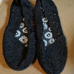 Black Crocheted Flats